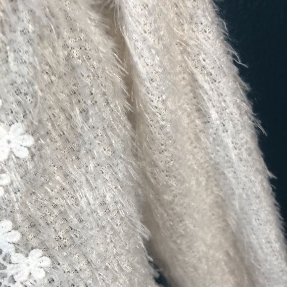 🔥FairySeason.com Fuzzy White Sweater Dress with Lace Detail - Picture 6 of 11